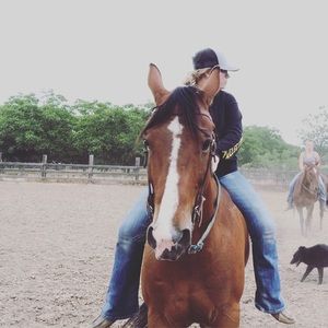 Meet your Posher, Amanda